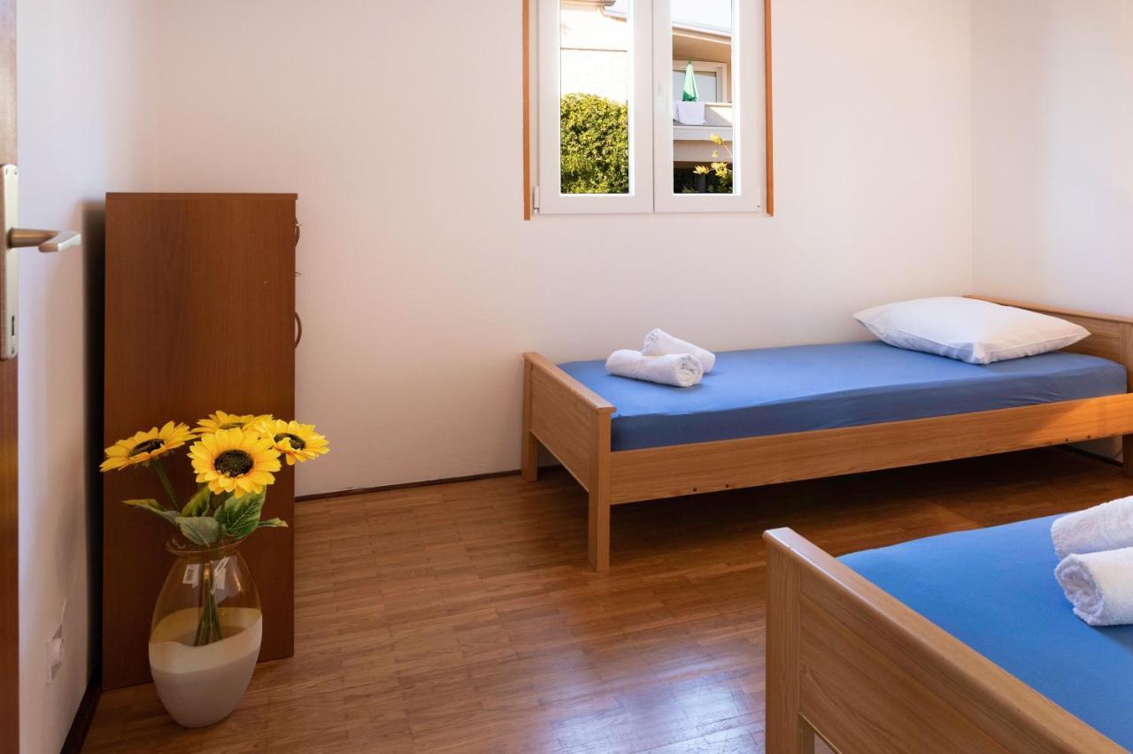 Apartment Marin Ядрия Екстериор снимка