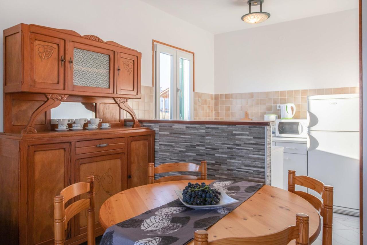 Apartment Marin Ядрия Екстериор снимка