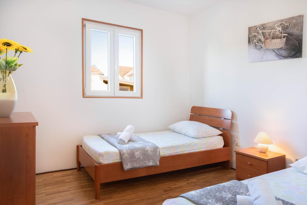 Apartment Marin Ядрия Екстериор снимка