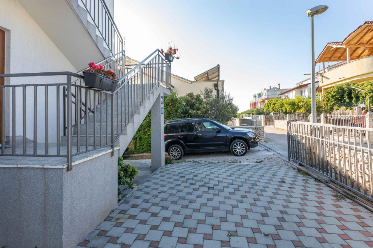 Apartment Marin Ядрия Екстериор снимка