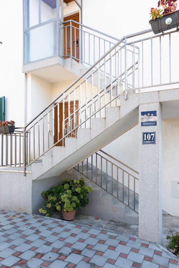 Apartment Marin Ядрия Екстериор снимка
